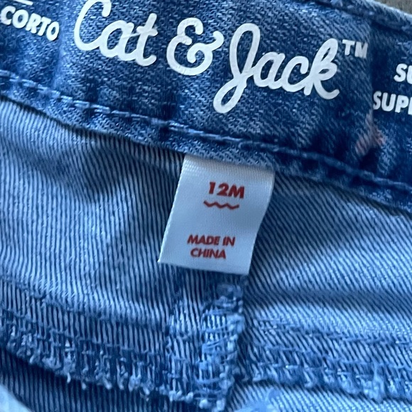 Cat & Jack Jean Shorts with Hearts🌵12 months - Picture 4 of 4